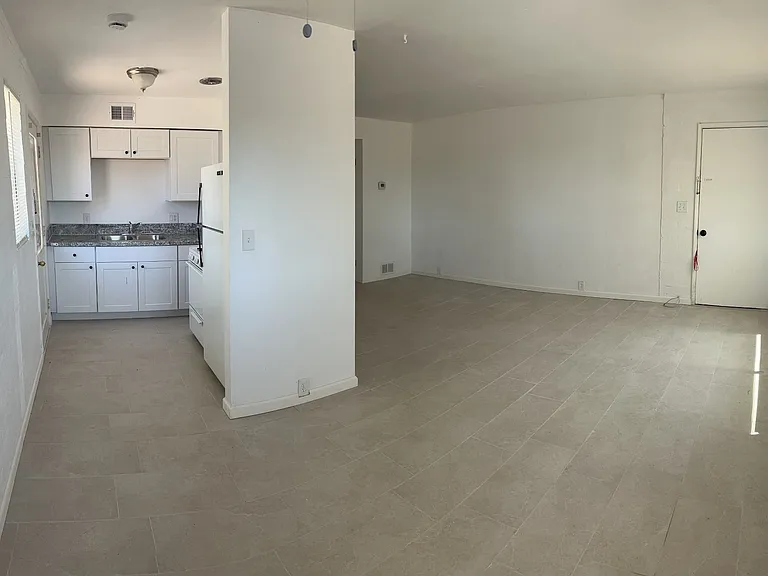 1234 N Dodge Blvd #DODGE — Photo 3