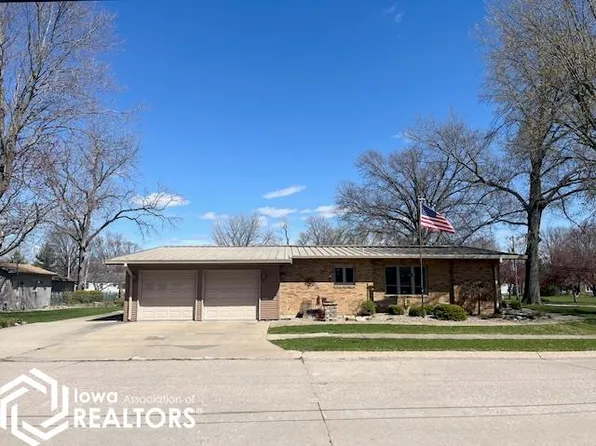 407 S Walnut St, Mount Pleasant, IA 52641