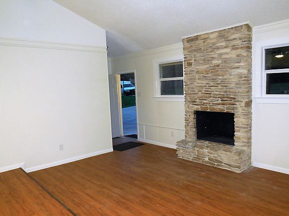 Front entry/Living Room