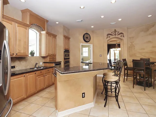 13910 Windy Stream Ln, Houston, TX 77044