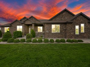 585 E Coach Ln, Grantsville, UT 84029