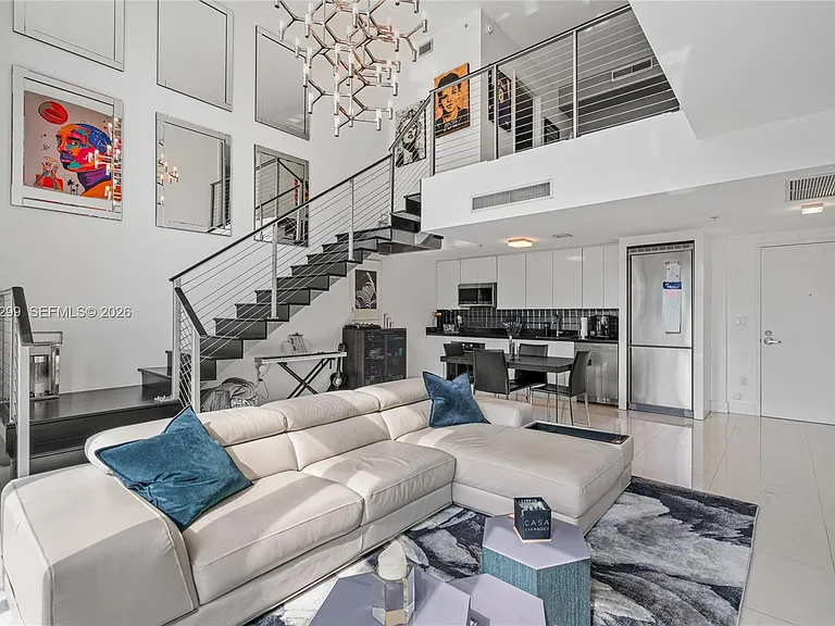 92 SW 3rd St #708 — Photo 4