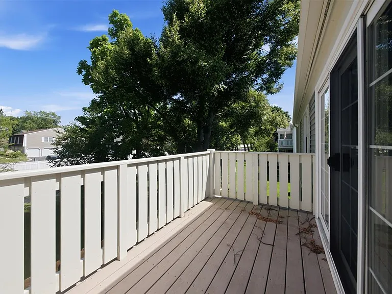 1671 Grosvenor Cir #C — Photo 6