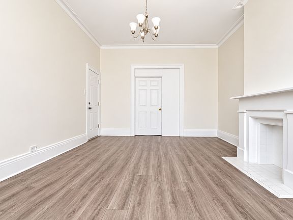5th image of 88 Cornelia St APT 2