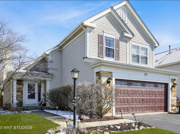 13 Manchester Ct, Lake In The Hills, IL 60156