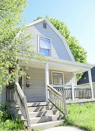 517 Leonard St NE #1 Photo 1