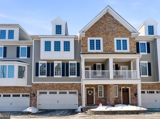 23 Grey Ct, Berwyn, PA 19312