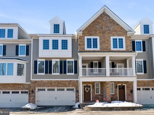 23 Grey Ct, Berwyn, PA 19312