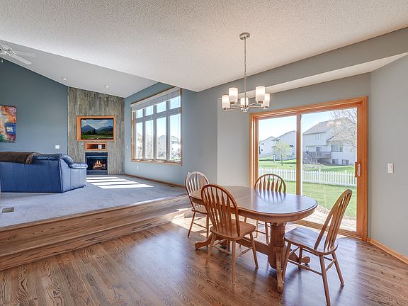 5th image of 12719 Mankato St NE