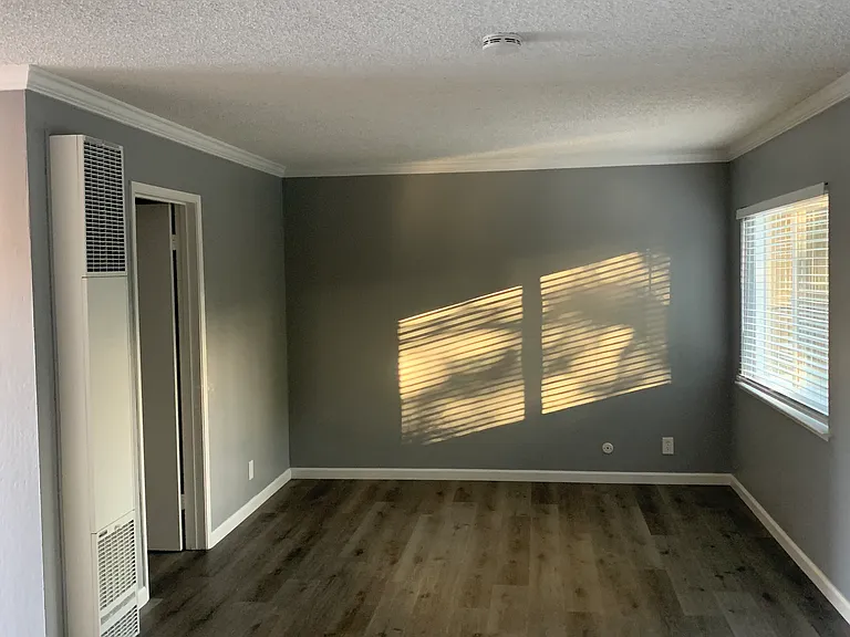 491 Courtland Dr #5 — Photo 1