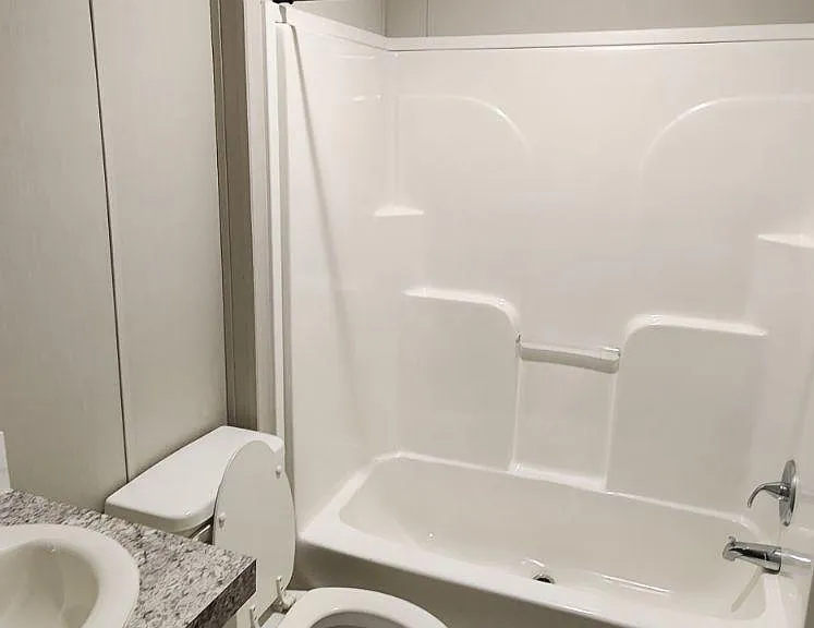 2nd bathroon