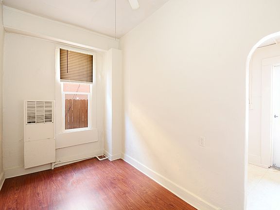 3rd image of 3718 N Gilpin St
