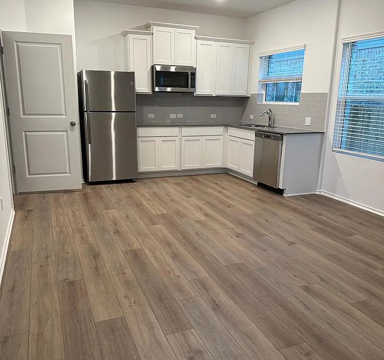 1713 Catahoula Dr