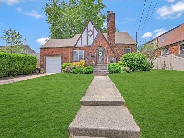 1600 Irving Street, North Baldwin, NY 11510