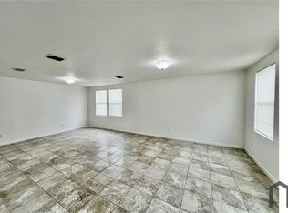 1439 Queen Annes Dr, Burleson, TX 76028