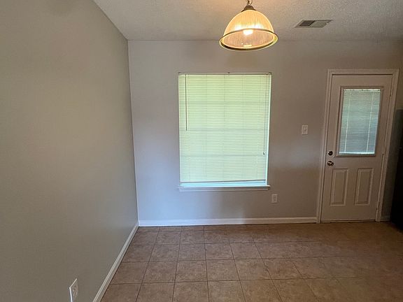 4th image of 4644 Willow Hill Cv