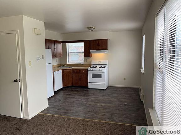 4th image of 18 Alicia Ct #18