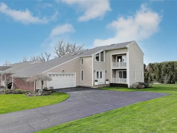 9 Hanley Farm Rd, Warren, RI 02885