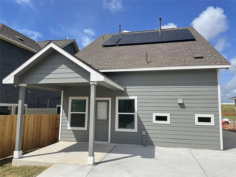 1424 Linwood St — Photo 19