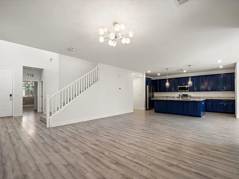 4105 Trillium Bay Ln — Photo 8