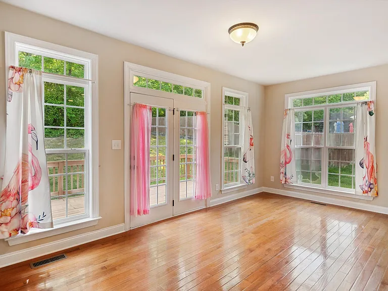 8620 Forester Ln — Photo 11