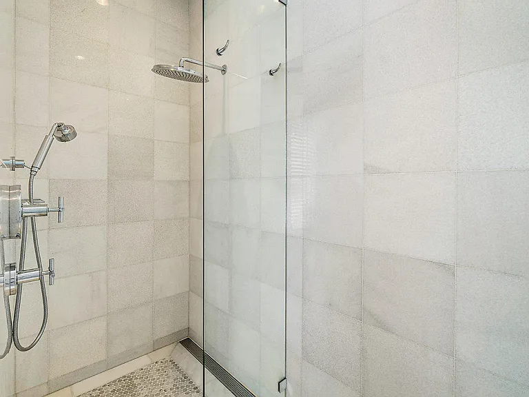 106 Beachway Dr — Photo 17
