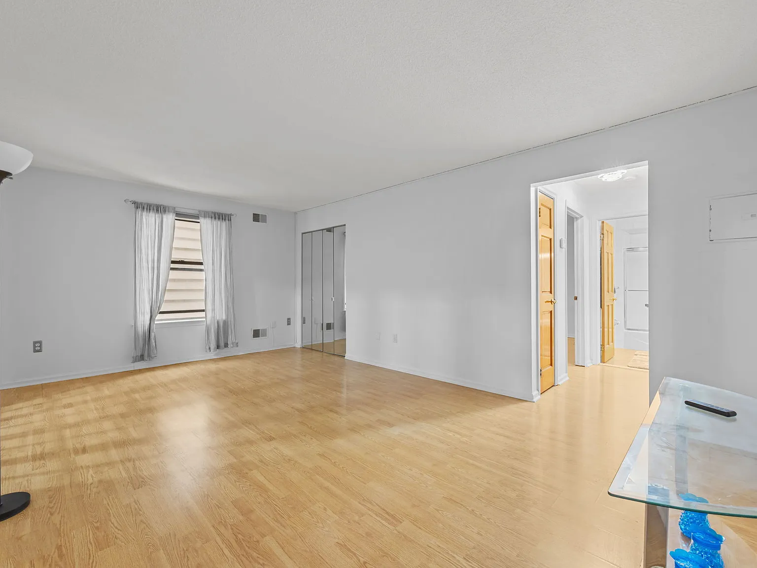 1 bed, $2,100 — Photo 2