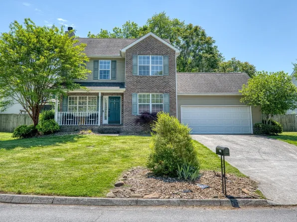 1227 Emerald Forest Ln, Powell, TN 37849