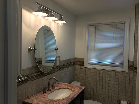 5th image of 321 Hawthorne Ave Floor 2