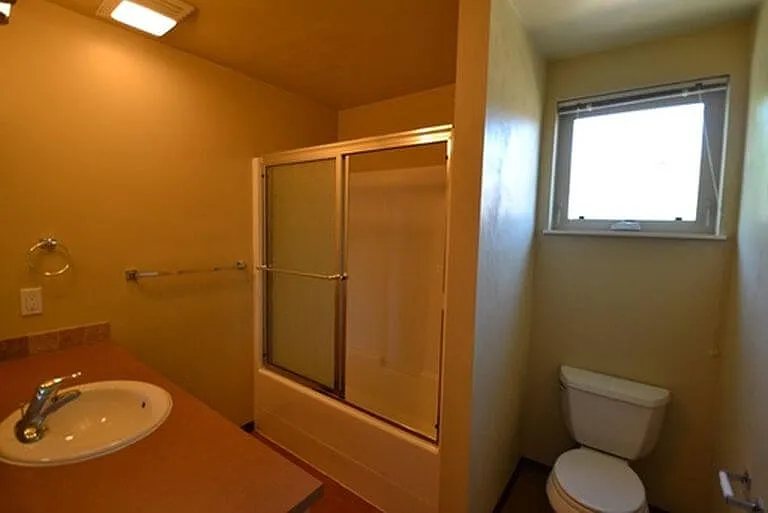Unit #1 - Downstairs Bath Unit #1 - Downstairs Bath