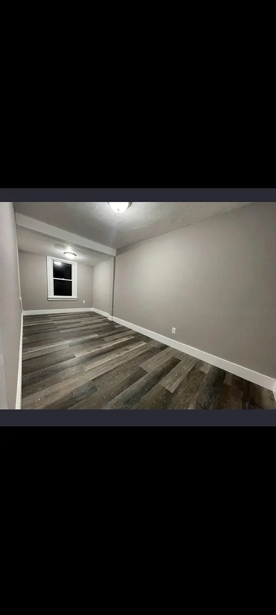 Building Photo - 590 Christopher St #1L