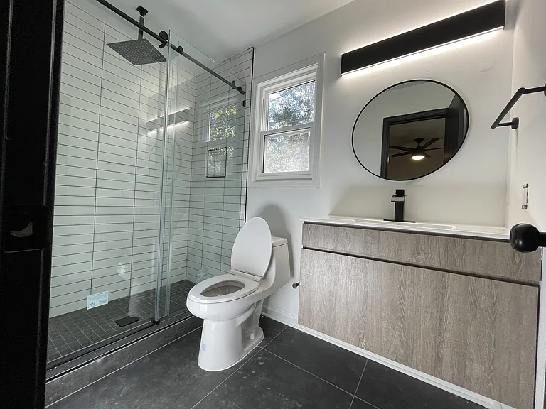 1438 S Diane Ct SE #A — Photo 11
