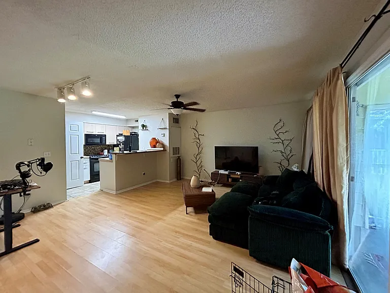 2203 Yankee Pl #427 — Photo 2