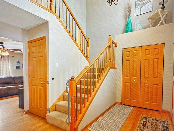 Front Entrance/ Stairs