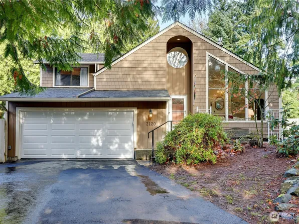 2120 NE Edwin Court, Poulsbo, WA 98370