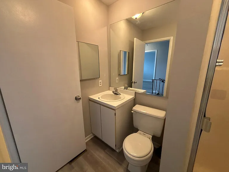 476 Bridge St — Photo 32