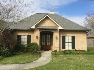 105 Pavie Ln, Church Point, LA 70525