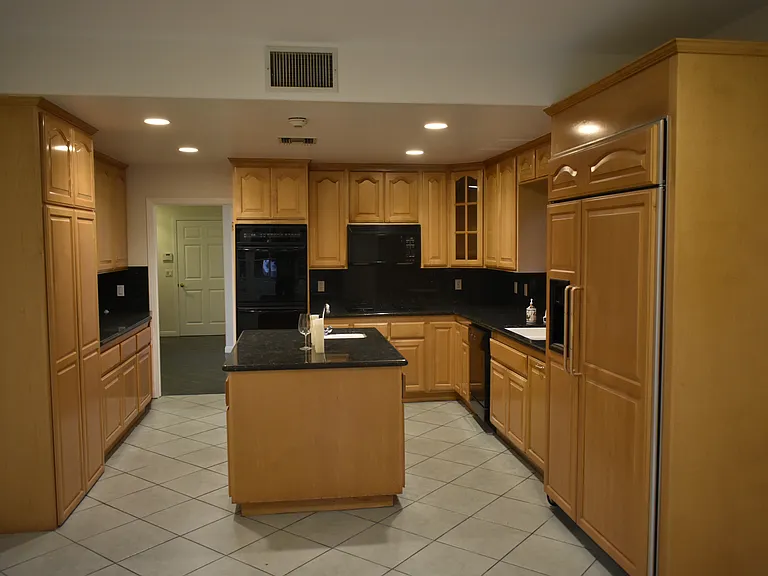 4751 Haskell Ave — Photo 33