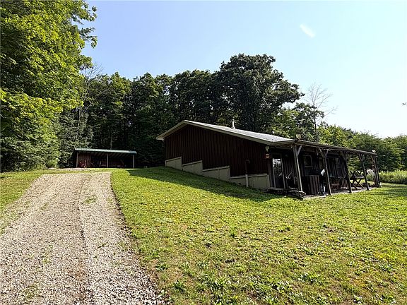 2nd image of 7196 Cloverleaf Rd