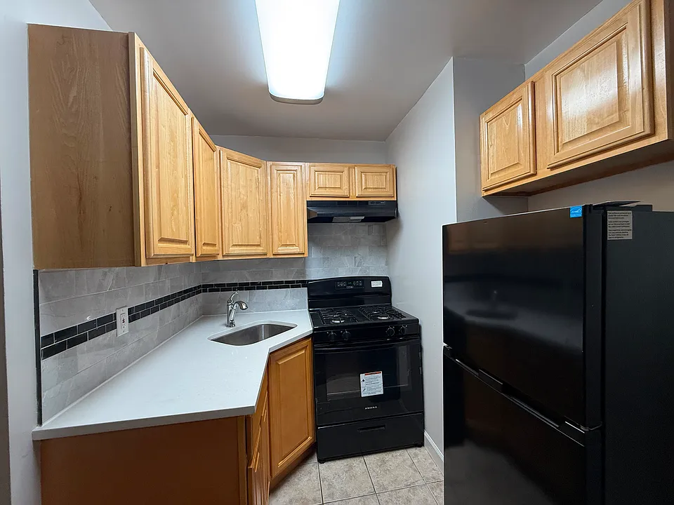 636 Avenue C #2A