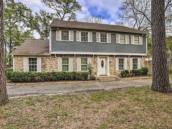 2nd image of 15602 Cypress Gardens Dr