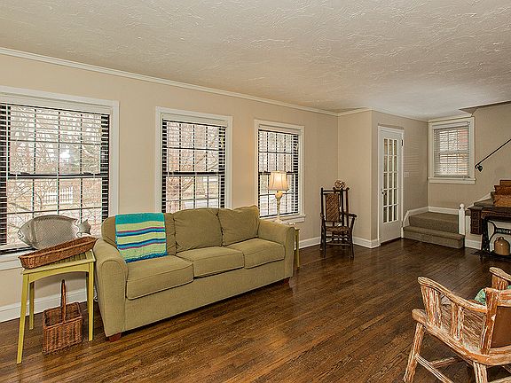 4th image of 27830 Gilchrist Dr