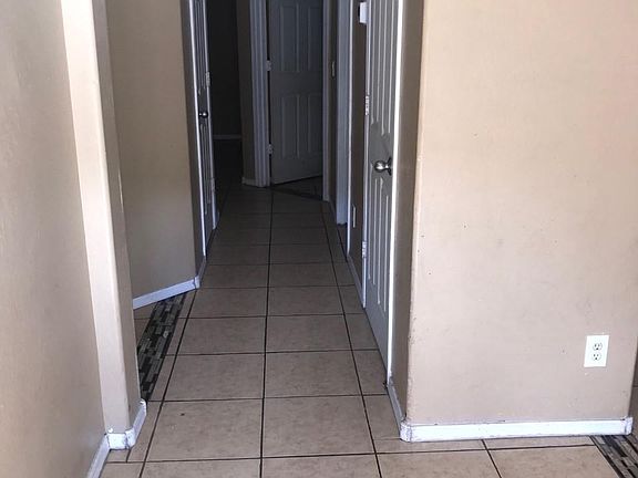 5th image of 33115 N Hidden Canyon Dr