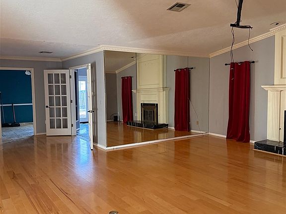 5th image of 302 NW Ridgeview Way