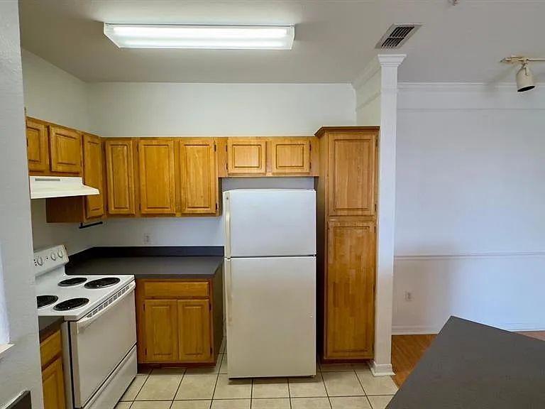 6413 Astor Village Ave #309 — Photo 14