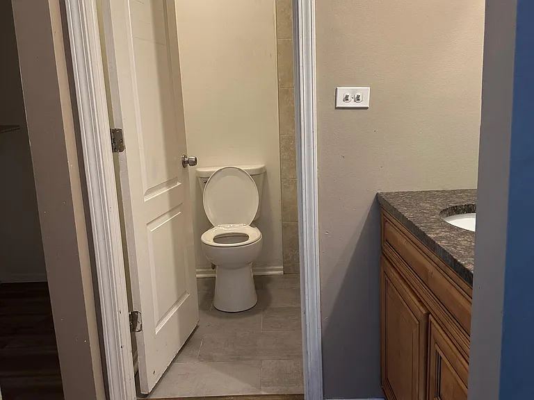 320 Springlake Ln #D — Photo 35