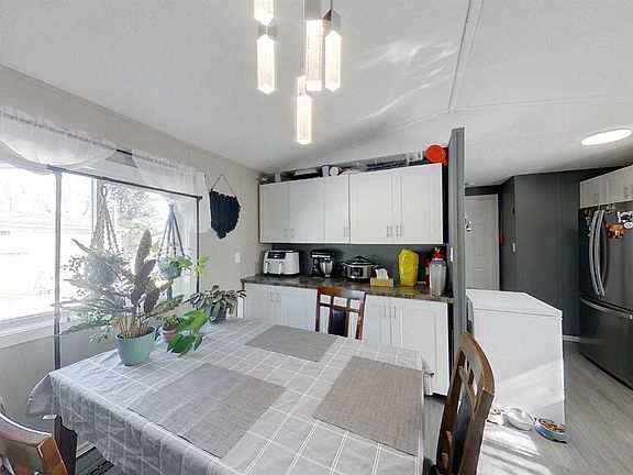 2nd image of 404 6th Ave NW #130