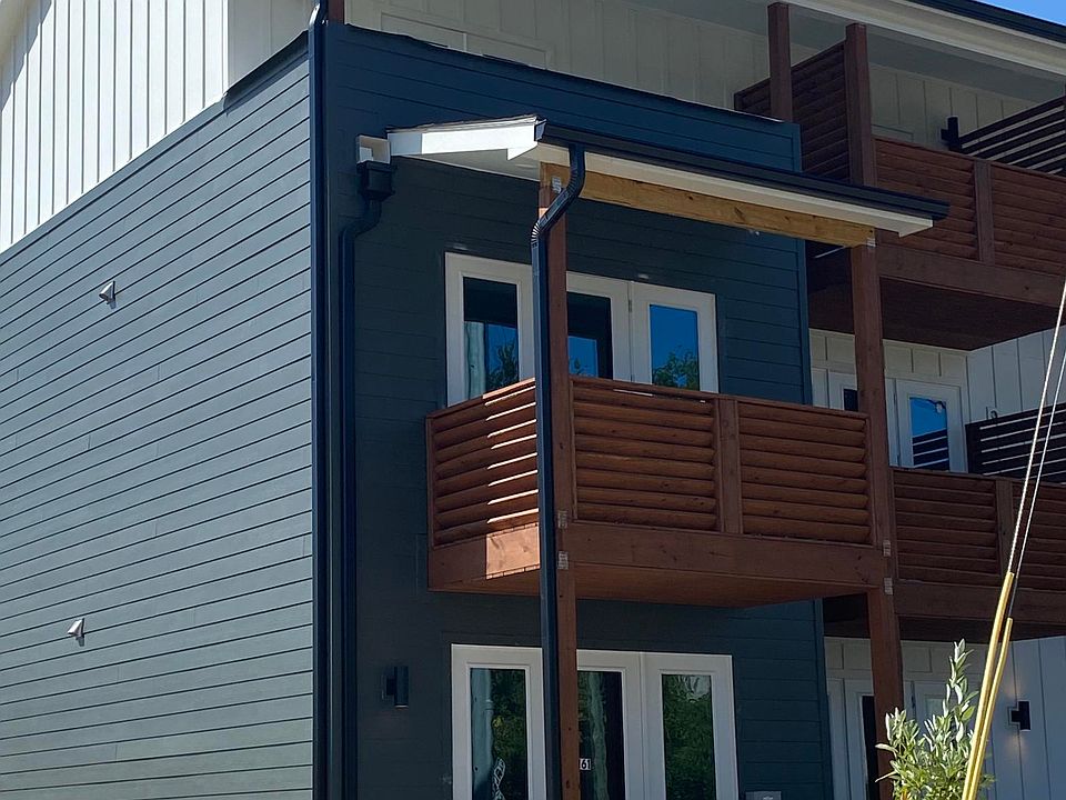 1st image of 3175 Saint Elmo Ave #2