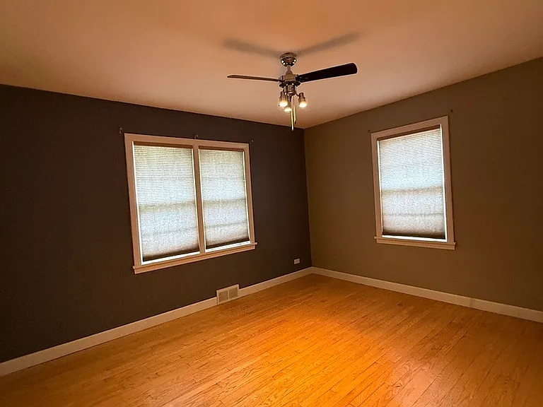 479 N Elm Ave — Photo 11