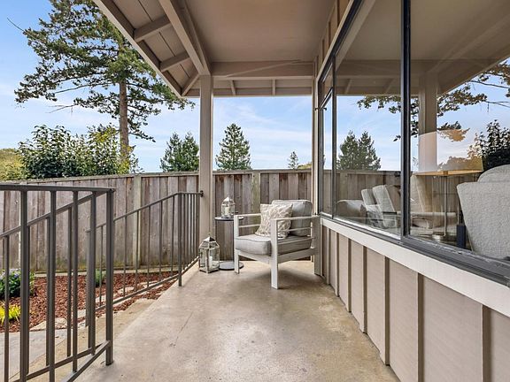 3rd image of 602 Alameda De Las Pulgas